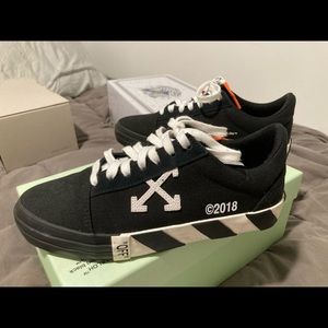 Off white Vulc Low